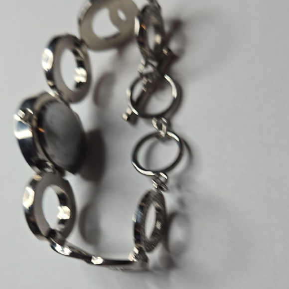 POV Women's Quartz Watch, Stainless Steel Back, Japan Movement - Untested - Picture 4 of 8